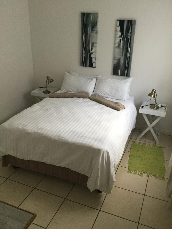 Self-Catering Studio, Unit 3 On Krupp Виндхук Экстерьер фото